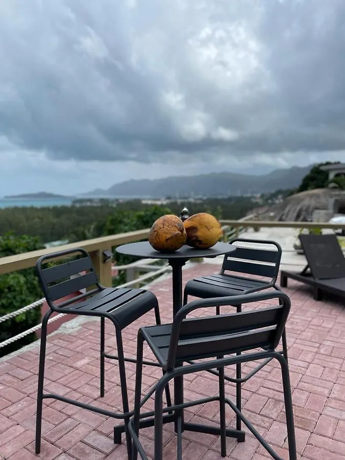 Auguste Holiday Residence Anse Etoile Apartment